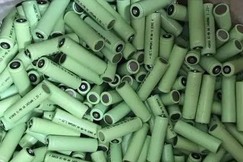 周口艾佩斯报废电池回收-收购锂电池公司